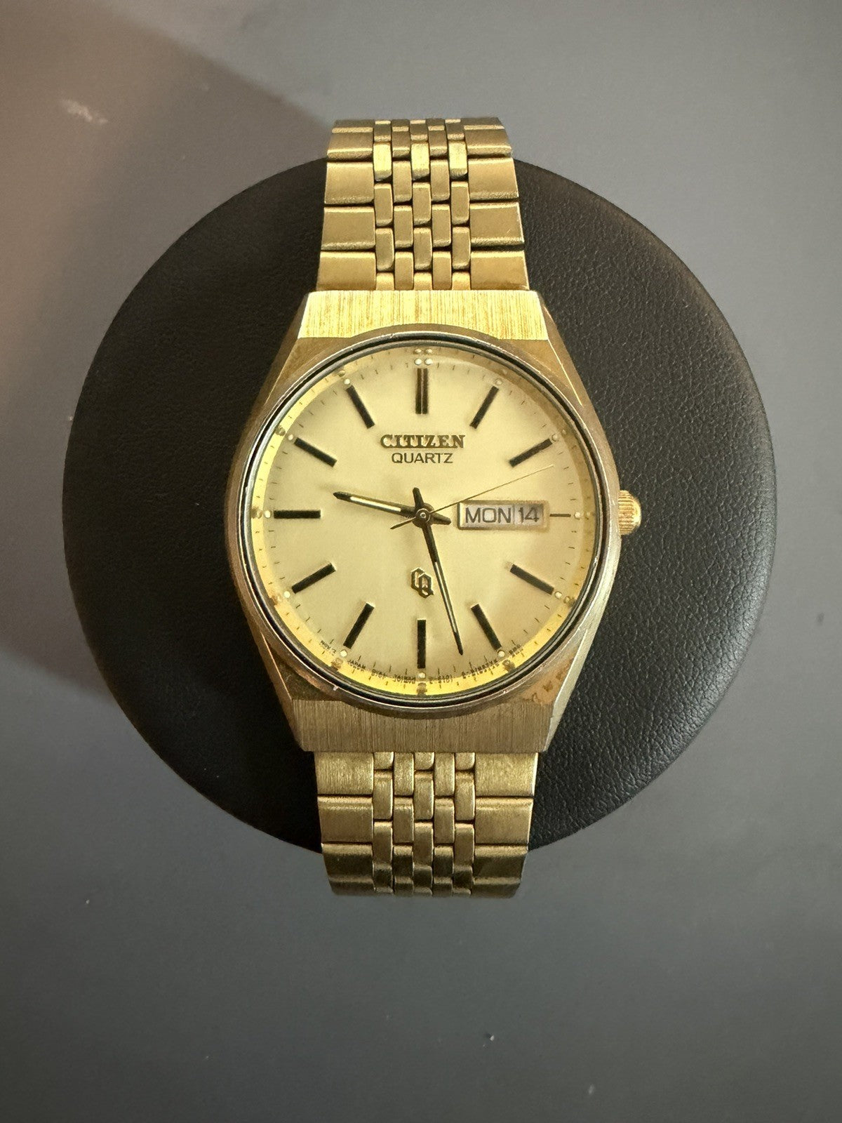 Vintage Citizen CQ Men’s Gold Tone Stainless Steel Day Date Presidential Watch