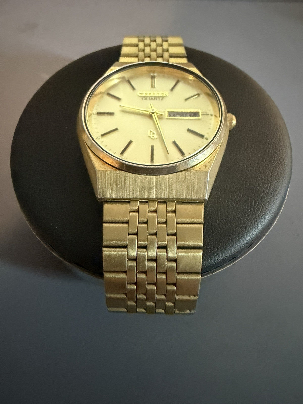 Vintage Citizen CQ Men’s Gold Tone Stainless Steel Day Date Presidential Watch