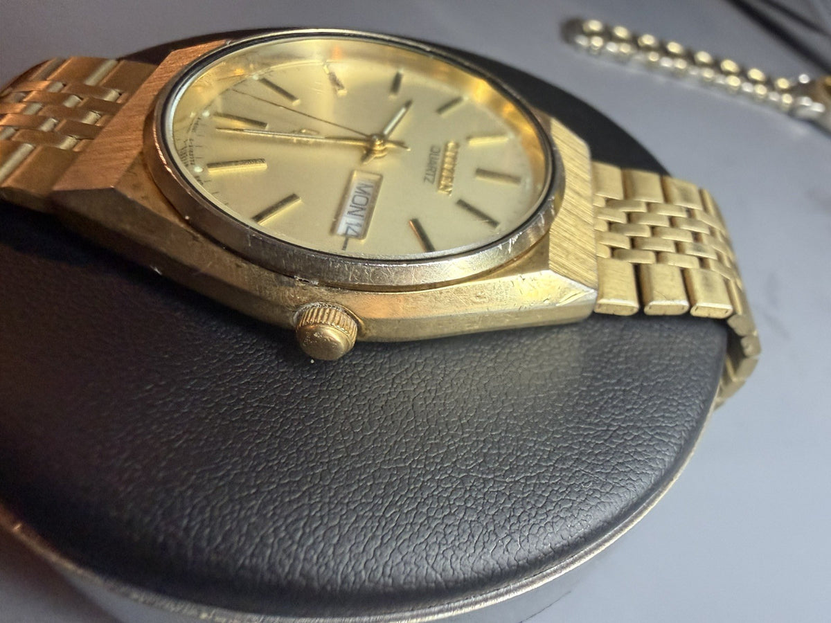 Vintage Citizen CQ Men’s Gold Tone Stainless Steel Day Date Presidential Watch
